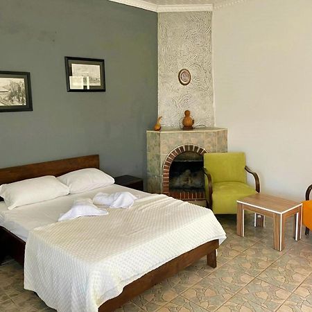 Castle Karpasia Guest House Authentic Atmosphere ! Rizokarpaso Exterior photo
